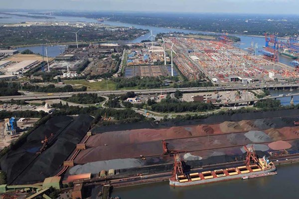 Xuất khẩu của Đức sang các nước ngoài EU vượt xa mức trước đại dịch