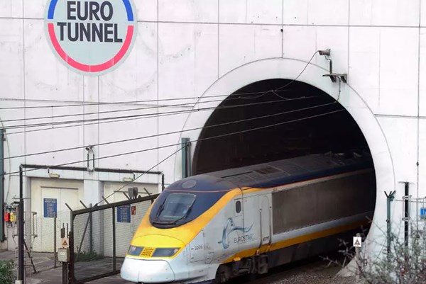  Bên bờ vực phá sản, Eurostar giành được gói giải cứu 290 triệu euro 