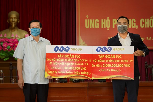 Tập đoàn FLC ủng hộ 3,5 tỷ đồng chung tay cùng Vĩnh Phúc chống dịch COVID – 19