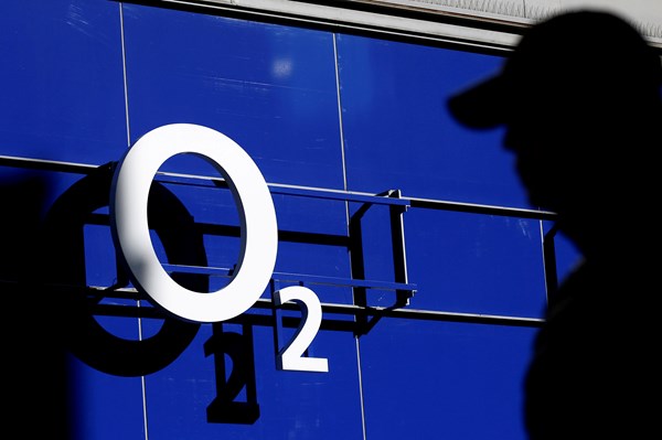 Anh thông qua thương vụ hơn 31 tỷ bảng giữa Virgin Media và O2