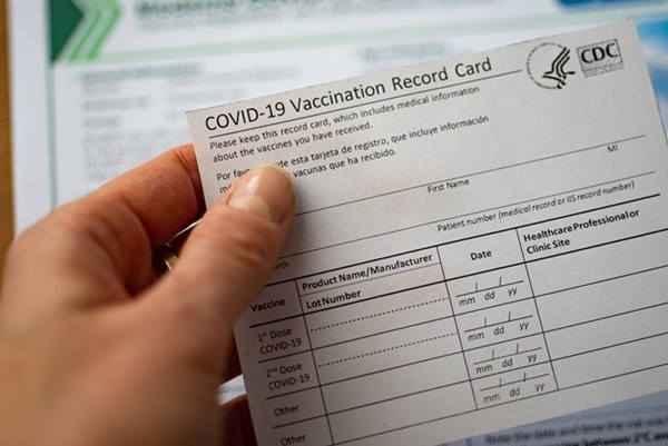 Mỹ: Chứng nhận giả mạo tiêm vaccine COVID-19 được rao bán trên mạng 