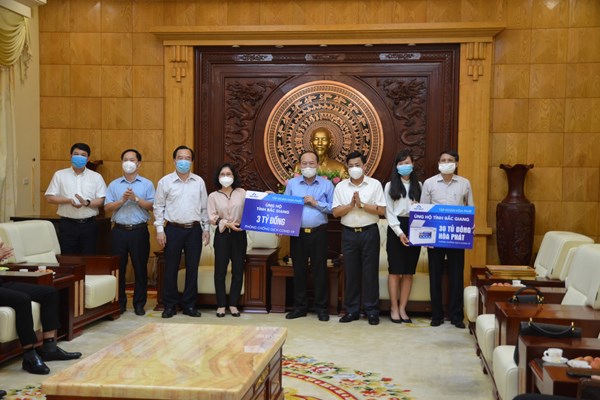 Hòa Phát ủng hộ 3 tỷ đồng hỗ trợ Bắc Giang chống dịch COVID-19