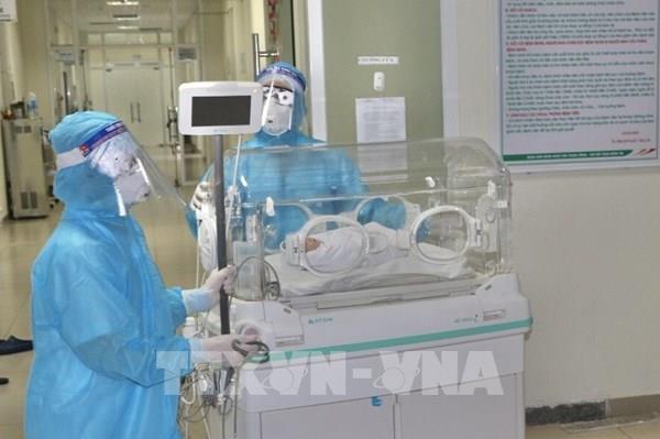 Mổ cấp cứu thành công cho sản phụ mắc COVID-19 bị suy hô hấp nặng