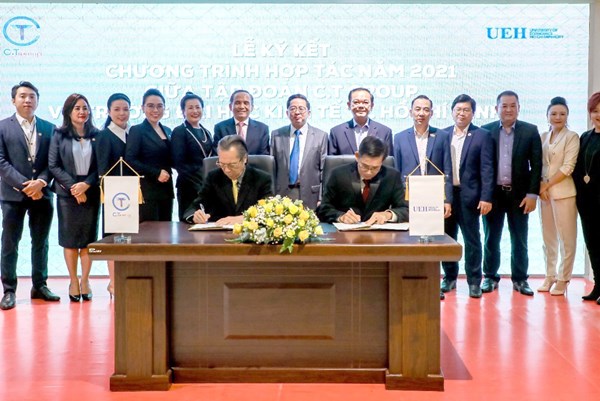 Hợp tác toàn diện giữa Tập đoàn C.T Group với Trường Đại học Kinh tế TP. Hồ Chí Minh