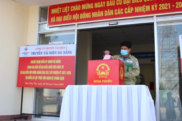 PTC2 tổ chức cho người lao động đang được cô lập tham gia bầu cử