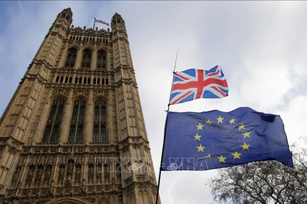 Lãnh đạo các doanh nghiệp Anh kêu gọi chuyển đổi kinh tế sau dịch COVID-19