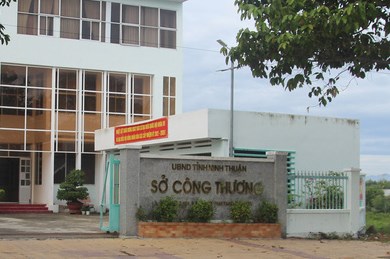 Ninh Thuận yêu cầu kiểm điểm lãnh đạo Sở Công Thương do lơ là chống dịch