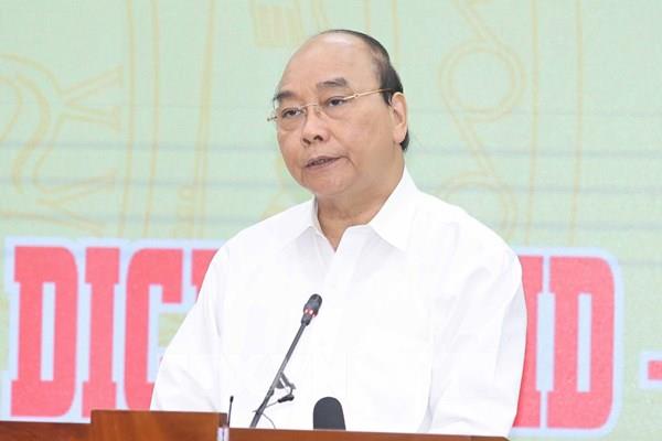 Chủ tịch nước Nguyễn Xuân Phúc: Đất nước rất cần sự chung tay góp sức của người dân