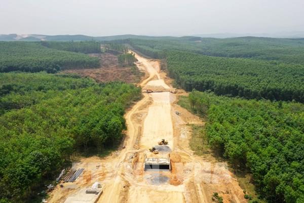 Thủ tướng yêu cầu hoàn thành GPMB dự án cao tốc Bắc-Nam trong quý II