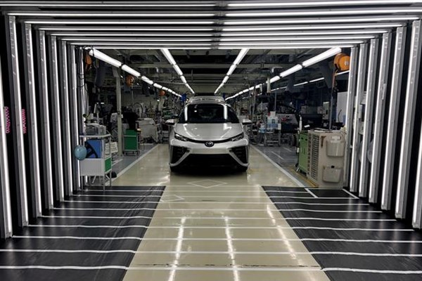 Doanh số toàn cầu của Toyota đạt mức kỷ lục trong tháng 4