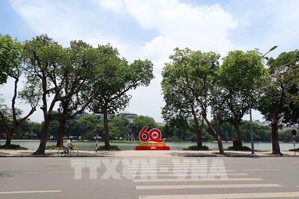 Làm gì để giữ sức khỏe khi nắng nóng kéo dài?