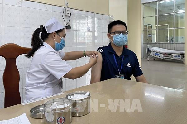 Chính phủ đồng ý cho TP Hồ Chí Minh nhập khẩu vaccine phòng COVID-19