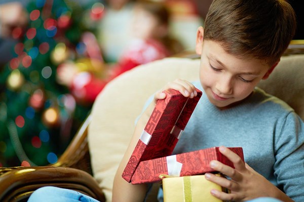 Tặng quà gì cho trẻ theo độ tuổi ngày Quốc tế thiếu nhi 1/6?