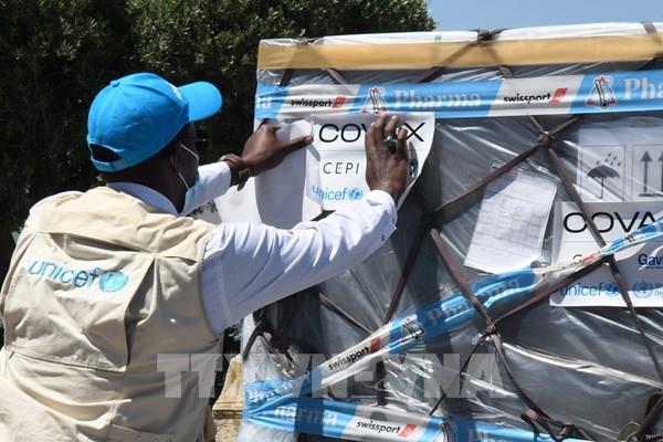 WHO cảnh báo thiếu nguồn cung vaccine cho COVAX