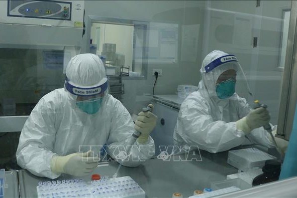 Đà Nẵng xét nghiệm COVID-19 cho giáo viên và học sinh thi tuyển vào lớp 10