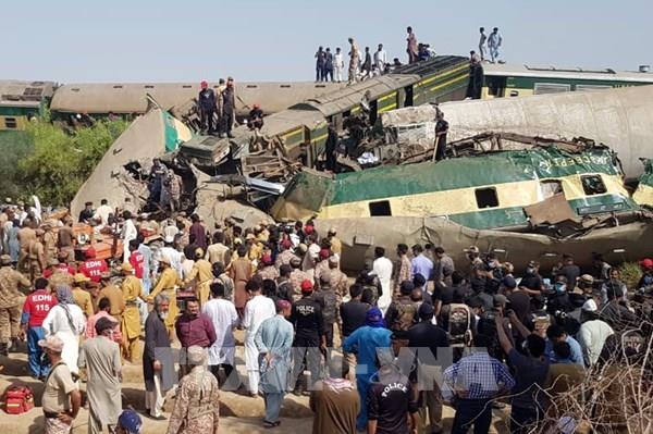 Hai tàu cao tốc đâm nhau ở Pakistan: Số người thiệt mạng đã hơn 60 người