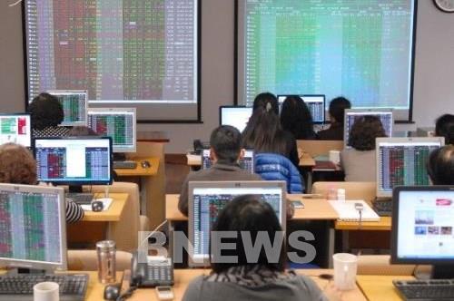 Công ty VDSC nhận định gì về thị trường chứng khoán tháng 6?