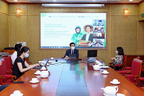 Ký kết hợp tác hỗ trợ chuyển đổi số, kết nối tiêu thụ nông sản