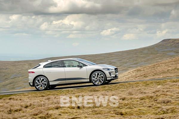SUV Jaguar I-PACE hoàn thành thử thách ’Everesting’ chỉ với một lần sạc