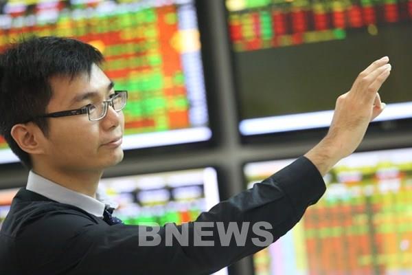 Công ty SSI: Gia tăng sự thận trọng khi các quỹ ETF tiếp tục rút ròng