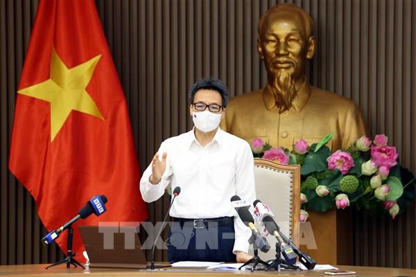 Phó Thủ tướng: Tháng 8/2021 tiêm xong vaccine phòng COVID-19 cho công nhân KCN trên cả nước