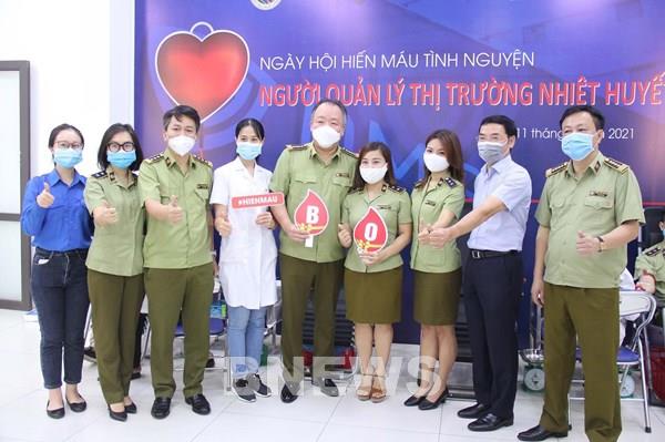 Quản lý thị trường hiến tặng 93 đơn vị máu