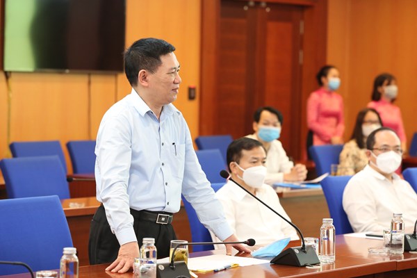 Giải pháp nào hỗ trợ hiệu quả cho người dân gặp khó do dịch COVID-19?