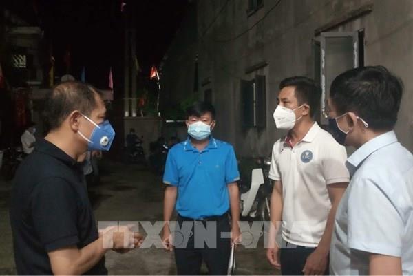 Hà Tĩnh thêm 3 trường hợp trong gia đình dương tính với SARS-CoV-2