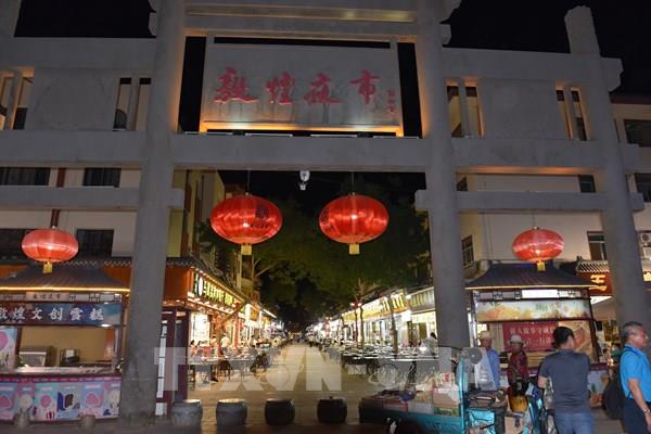 Chợ đêm Đôn Hoàng - Bức họa phong tình