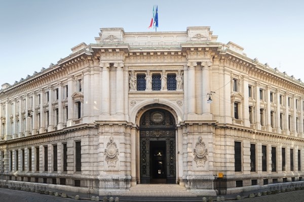 Ngân hàng trung ương Italy nâng dự báo tăng trưởng kinh tế