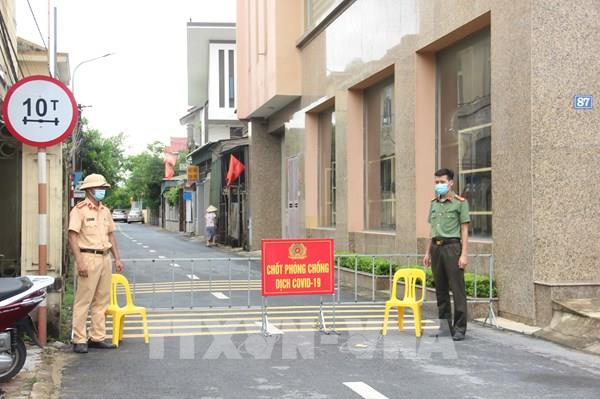 Hà Tĩnh: Thêm 5 trường hợp trong một gia đình dương tính với SARS-CoV-2