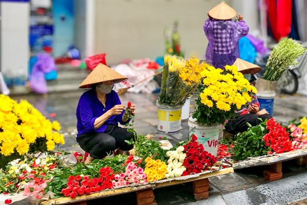 Thị trường ngày 8/3 năm nay có gì đặc sắc?