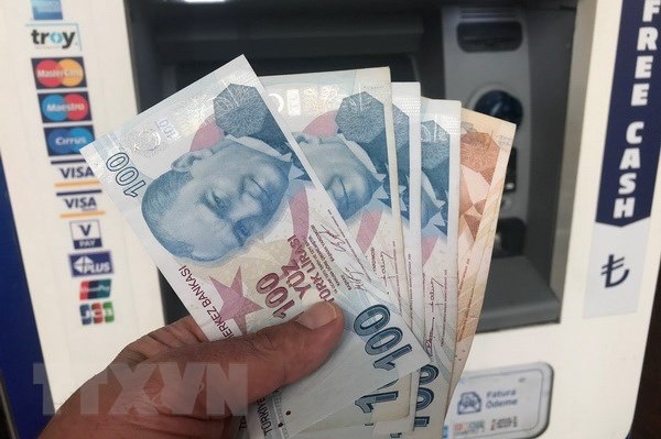 Đồng lira của Thổ Nhĩ Kỳ lao dốc và khiến các công ty lo sợ!
