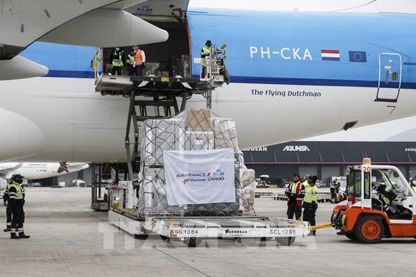 WHO đánh giá lượng vaccine G7 quyên tặng là không đủ