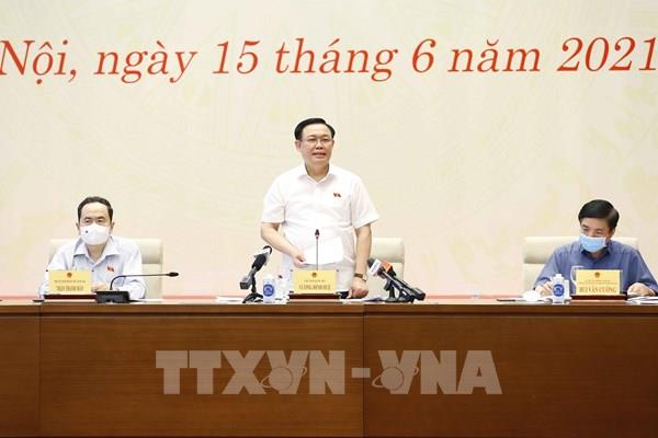 Chủ tịch Quốc hội Vương Đình Huệ: Báo chí đưa “hơi thở cuộc sống” vào nghị trường