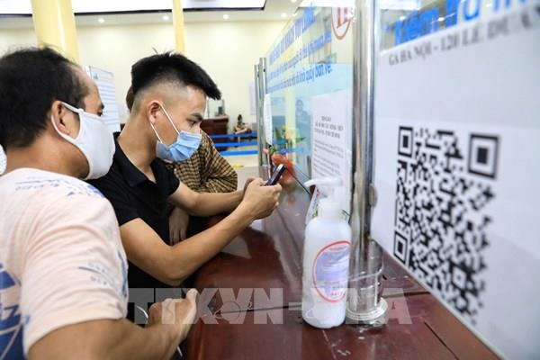 Áp dụng trả vé tàu qua tin nhắn cho hành khách ở khu cách ly