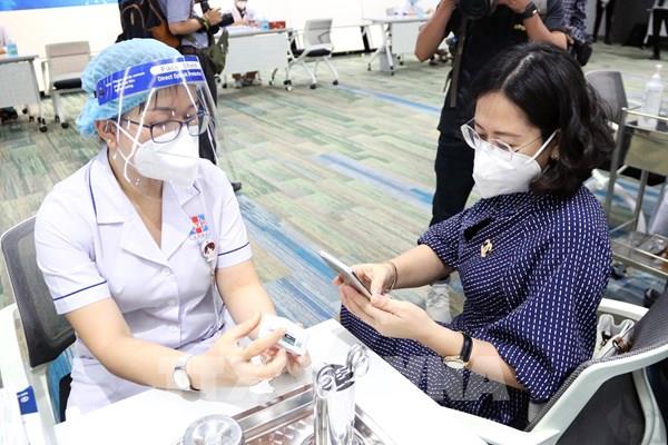 Tp. Hồ Chí Minh dừng chợ tự phát, không tập trung trên 3 người