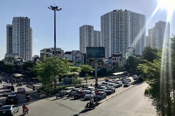 Dự báo thời tiết cuối tuần: Bắc Bộ và Trung Bộ mưa về đêm, Nam Bộ nắng nóng