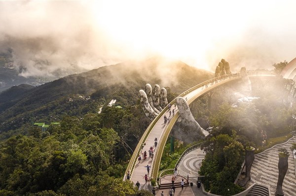 Du lịch Việt Nam: Từ những giải thưởng quốc tế đến “cú hích” cho đến các siêu dự án