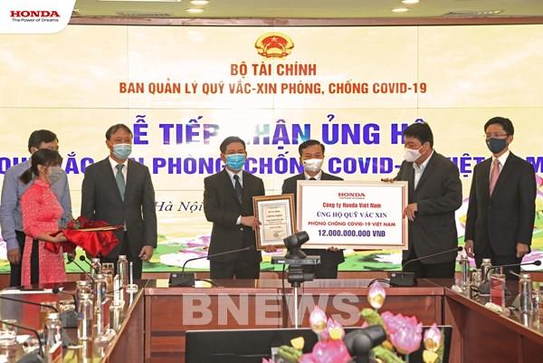 Honda Việt Nam ủng hộ 12 tỷ đồng vào Quỹ Vaccine phòng COVID-19