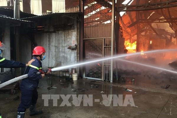 Cháy nhà dân trong đêm, năm người tử vong ở Bình Dương