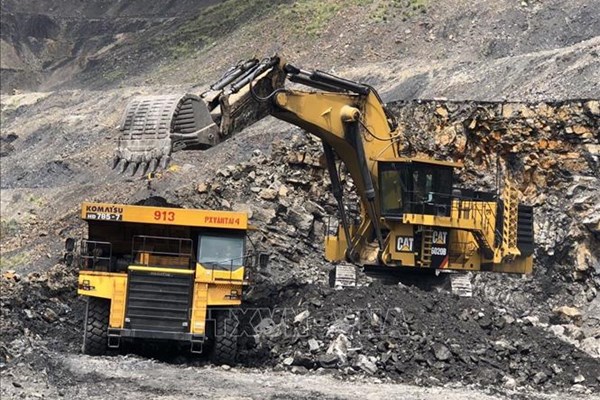 Quảng Ninh: Nhiều dự án trọng điểm chậm tiến độ do thiếu vật liệu san lấp