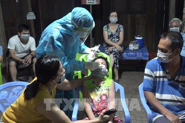 Dịch COVID-19: Xét nghiệm cho 10.000 công nhân trong khu công nghiệp ở Bình Phước