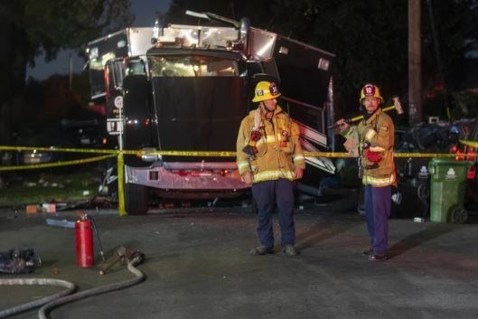 Nổ xe cảnh sát thu giữ pháo hoa ở Los Angeles làm ít nhất 17 người bị thương
