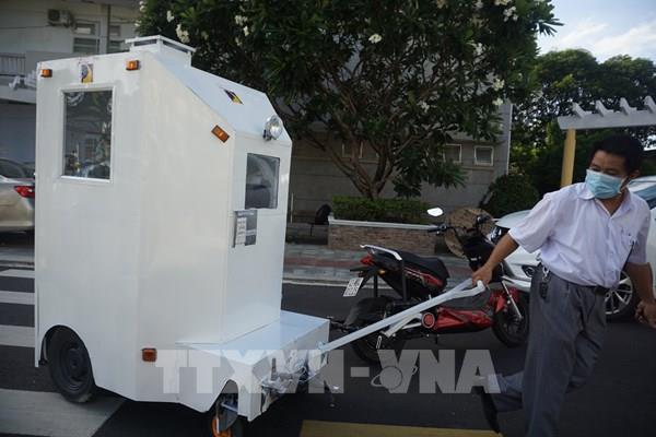 Đại học Bách khoa sáng chế cabin chở bệnh nhân COVID-19 trong khu cách ly