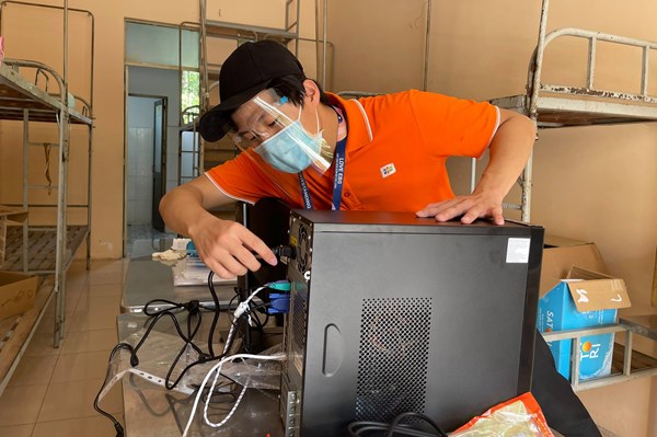 FPT bàn giao hạ tầng và thiết bị công nghệ thông tin cho Bệnh viện dã chiến tại Thủ Đức 