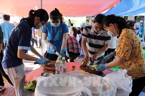 Cần Thơ ra mắt mô hình “Bếp ấm” hỗ trợ lực lượng phòng, chống dịch COVID-19