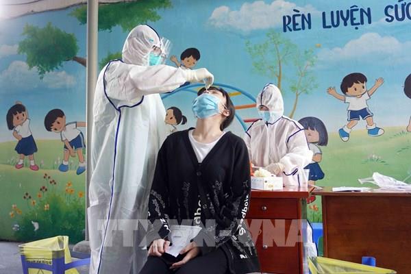 TP. HCM xét nghiệm COVID-19 cho hơn 100.000 giáo viên, thí sinh dự Kỳ thi tốt nghiệp THPT