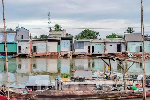 Sạt lở tại sông Trà Nóc, Cần Thơ