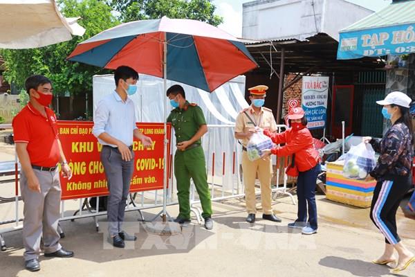 Ghi nhận 10 ca dương tính với SARS-CoV-2, Đồng Nai phong toả thêm 1 xã